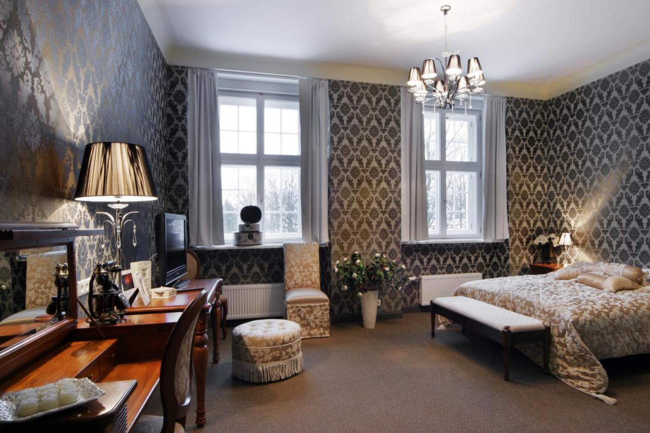 Malpils Manor Otel Oda fotoğraf